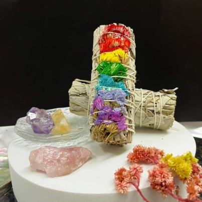 Sahumerio MOEN Atado de Salvia con Sinuata 7 Chakras (1)